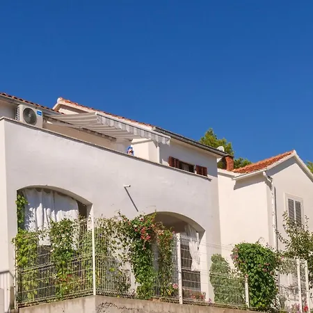 Апартаменты With Parking Space Postira, Brac - 11168