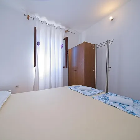 With Parking Space Postira, Brac - 11168 Apartamento *